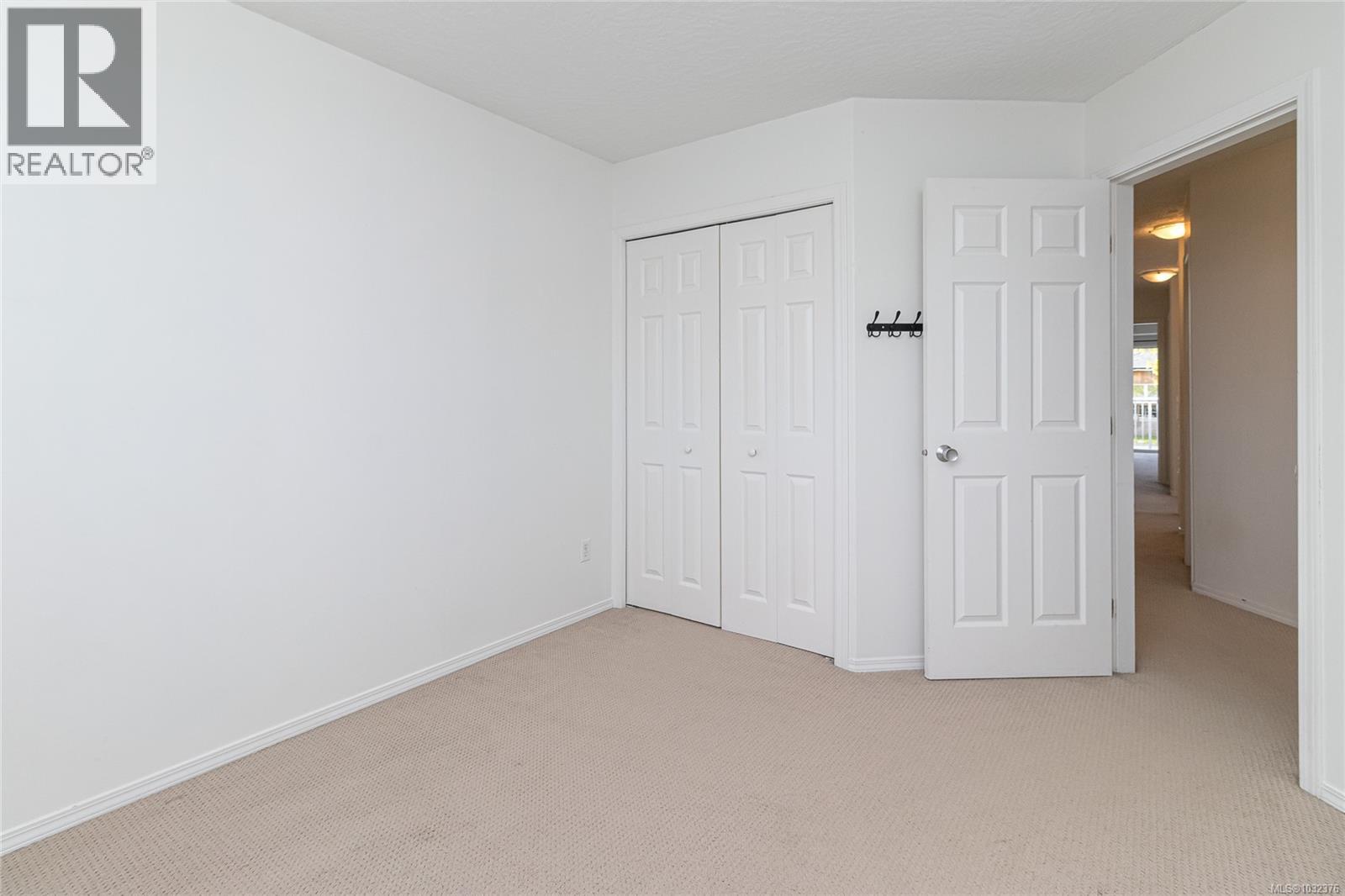  278 Burnside Road East, Saanich