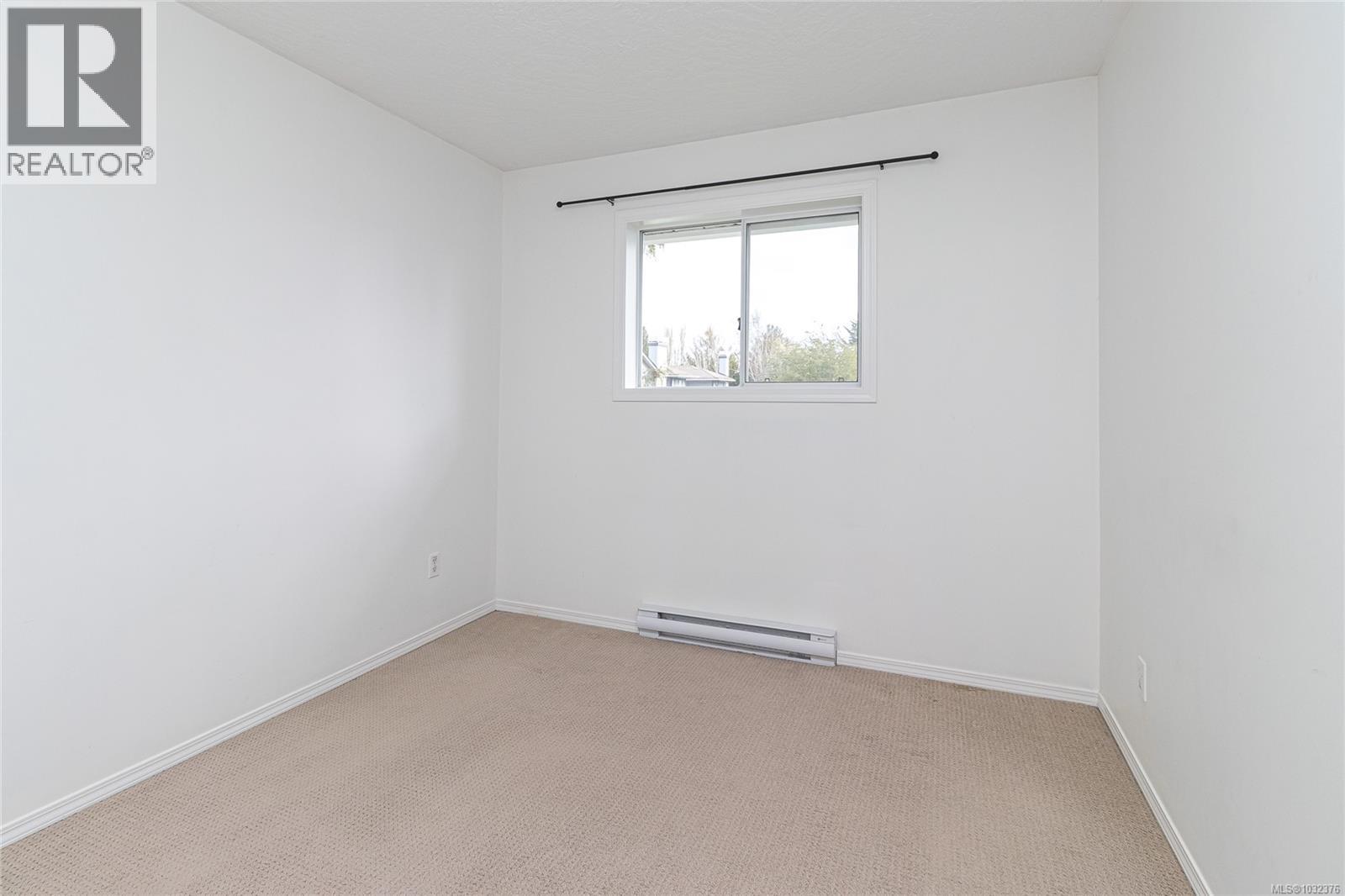  278 Burnside Road East, Saanich