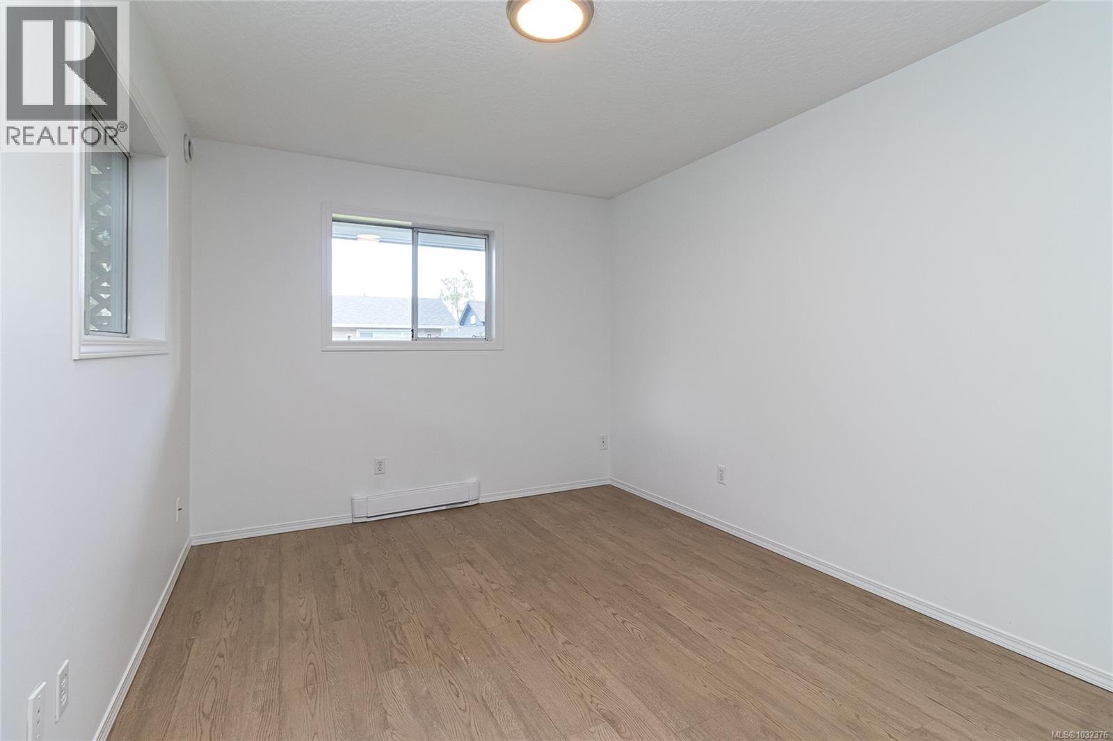  278 Burnside Road East, Saanich