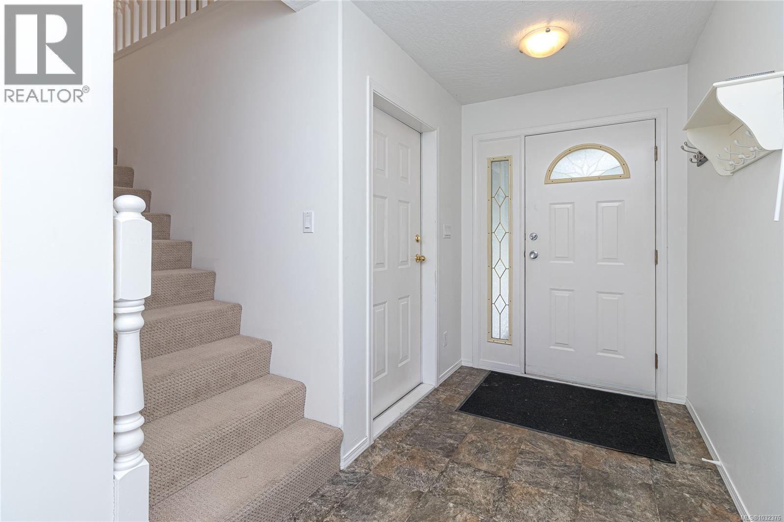  278 Burnside Road East, Saanich