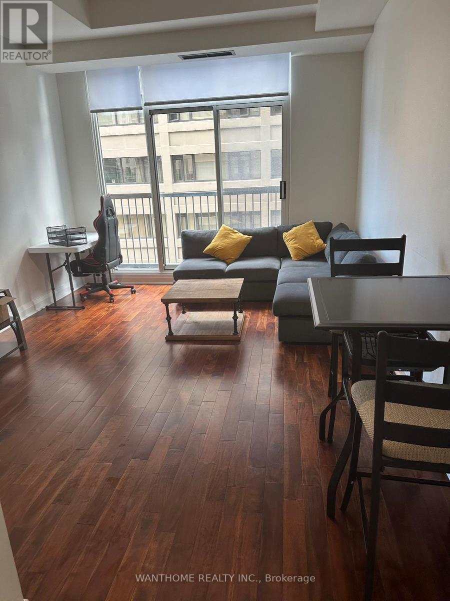 506 - 8 WELLESLEY STREET E