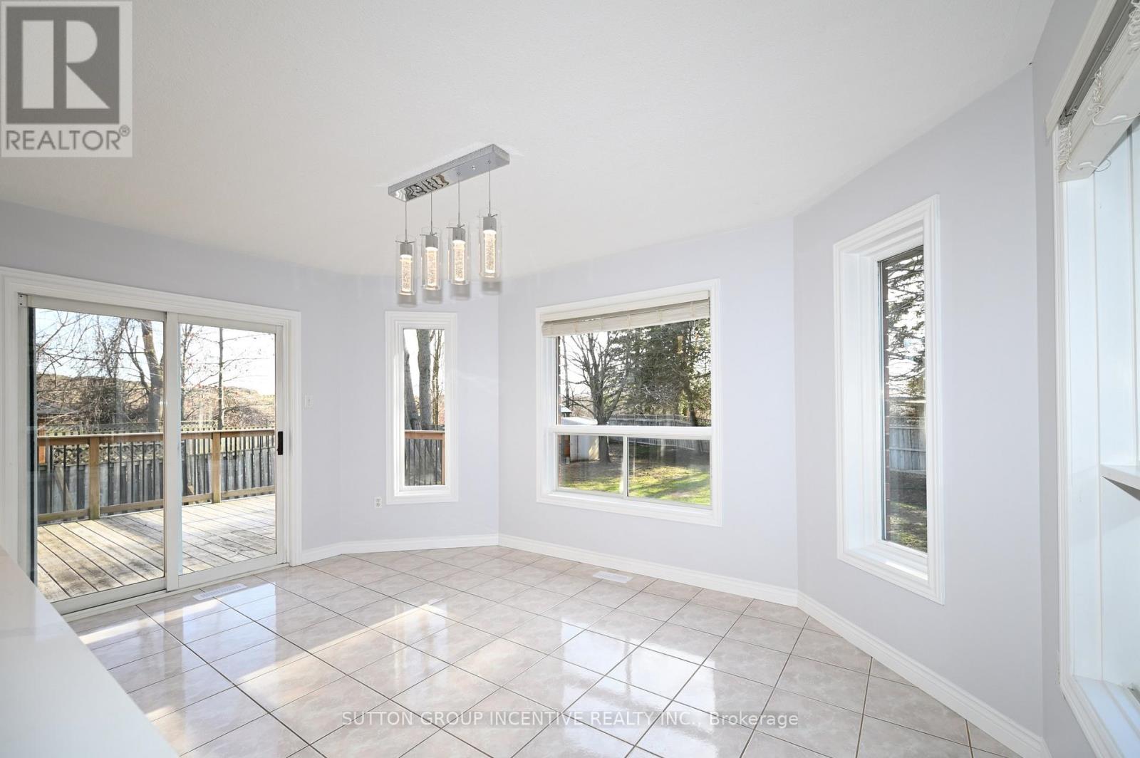 26 WARNER ROAD - 18