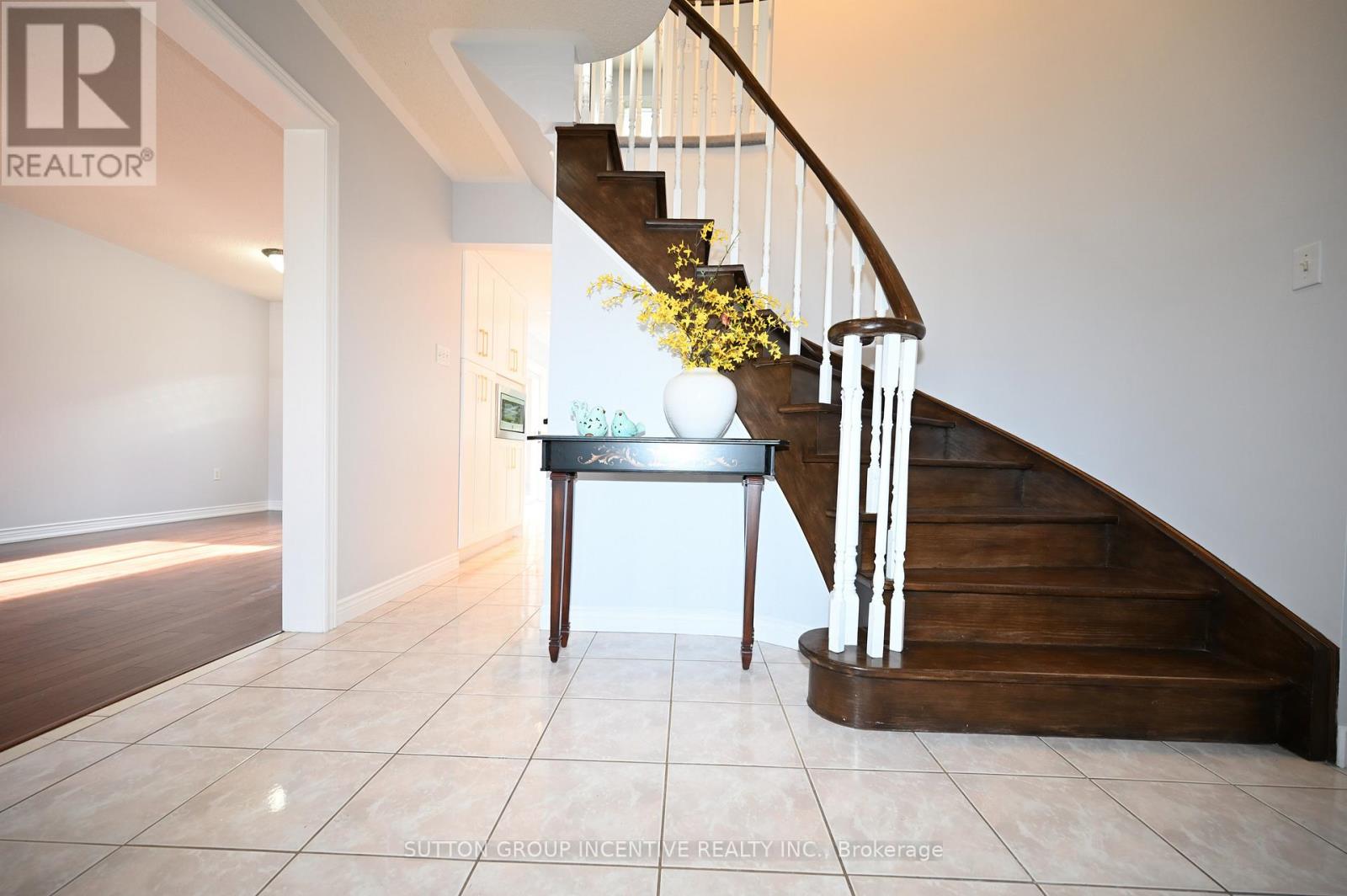 26 WARNER ROAD - 4