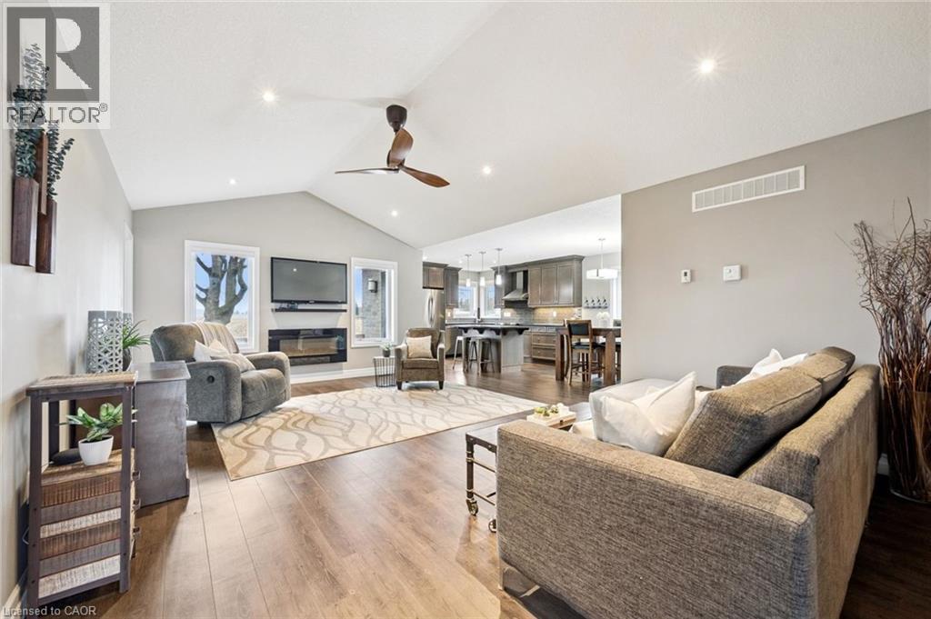 92 JACOB Street W, East Zorra Tavistock, Ontario, N0B2R0 — Photo 9