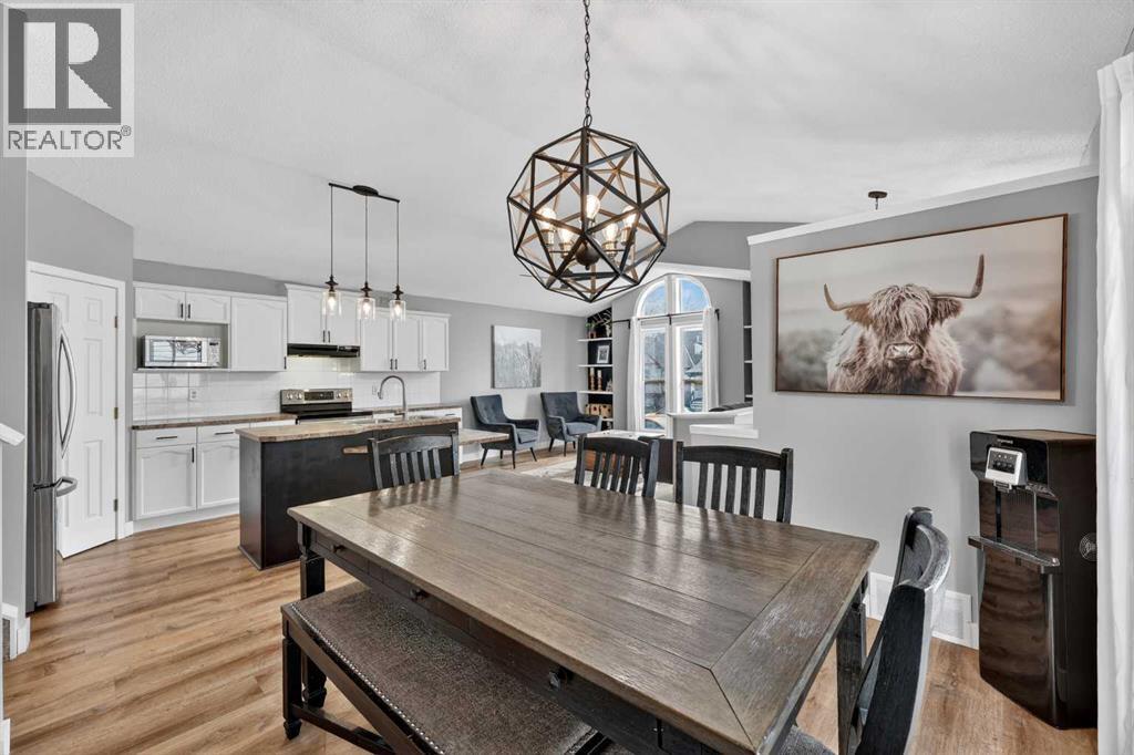 Single Family House 4 Level for Sale in  Copperfield Gardens SE Copperfield Calgary 