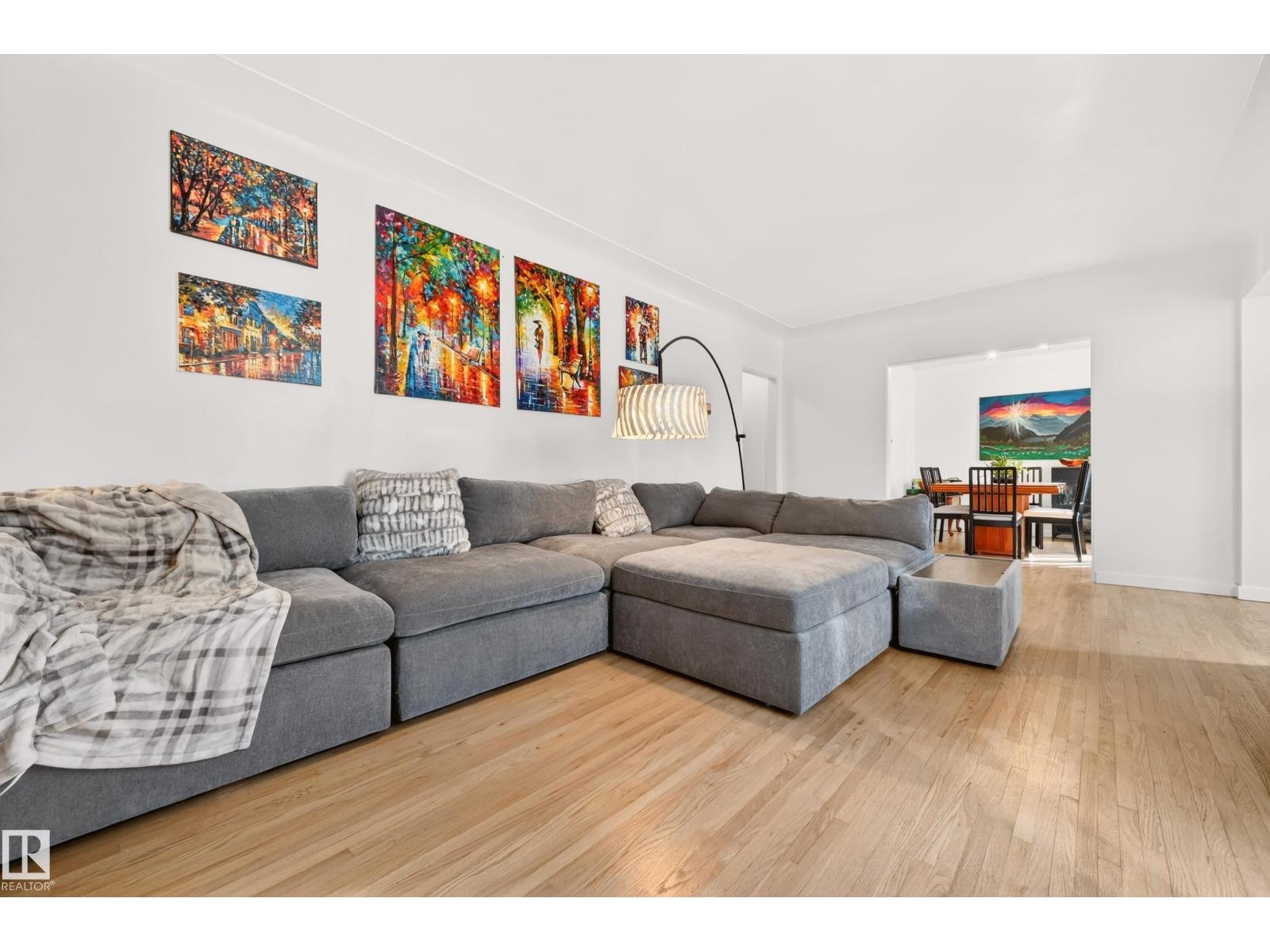 6807 112A ST NW, Edmonton