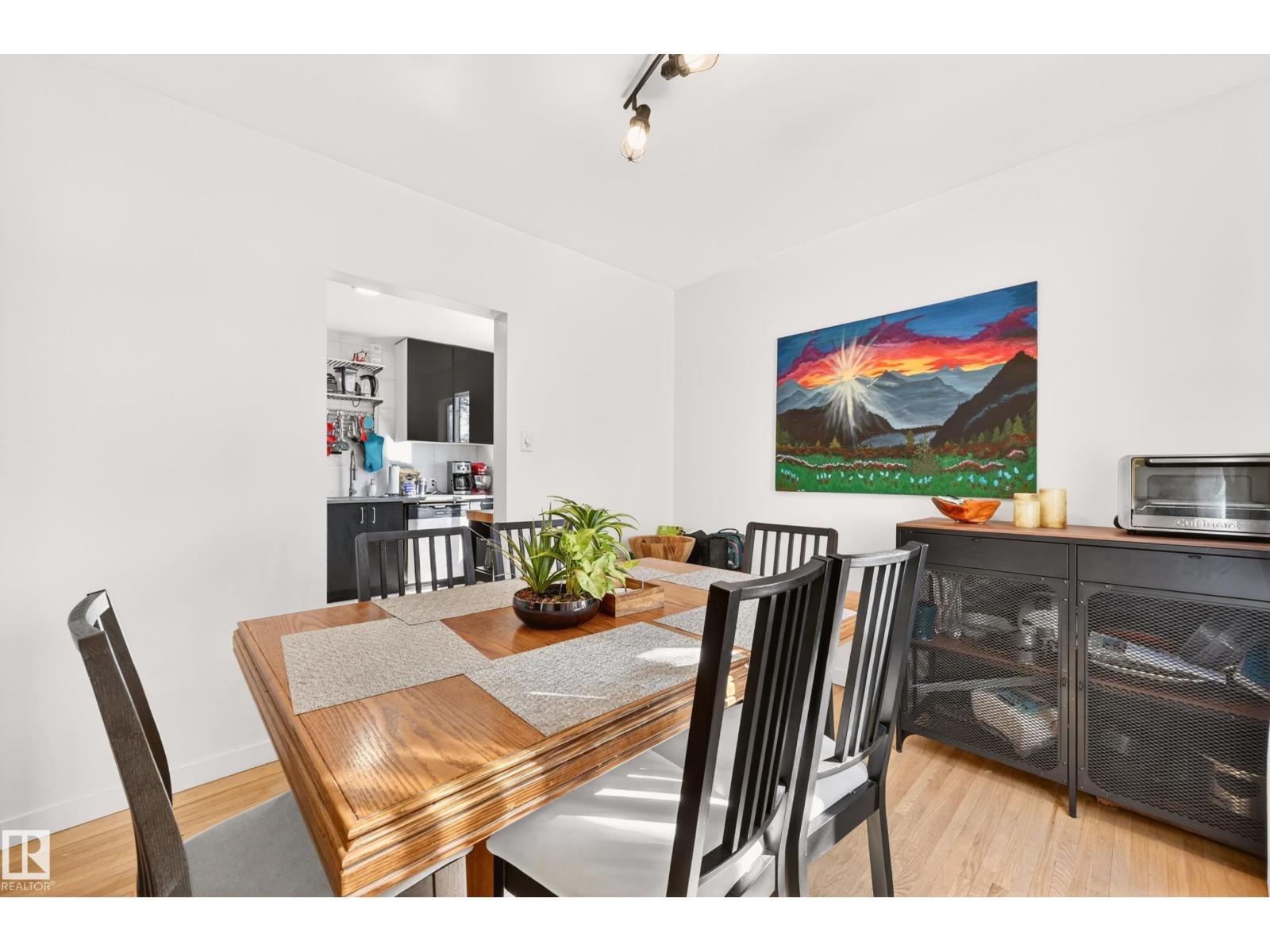 6807 112A ST NW, Edmonton