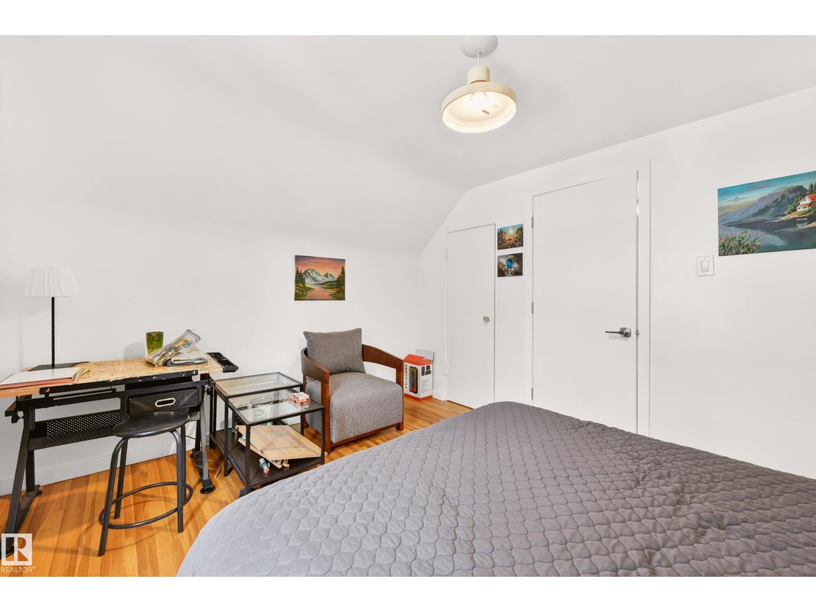 6807 112A ST NW, Edmonton