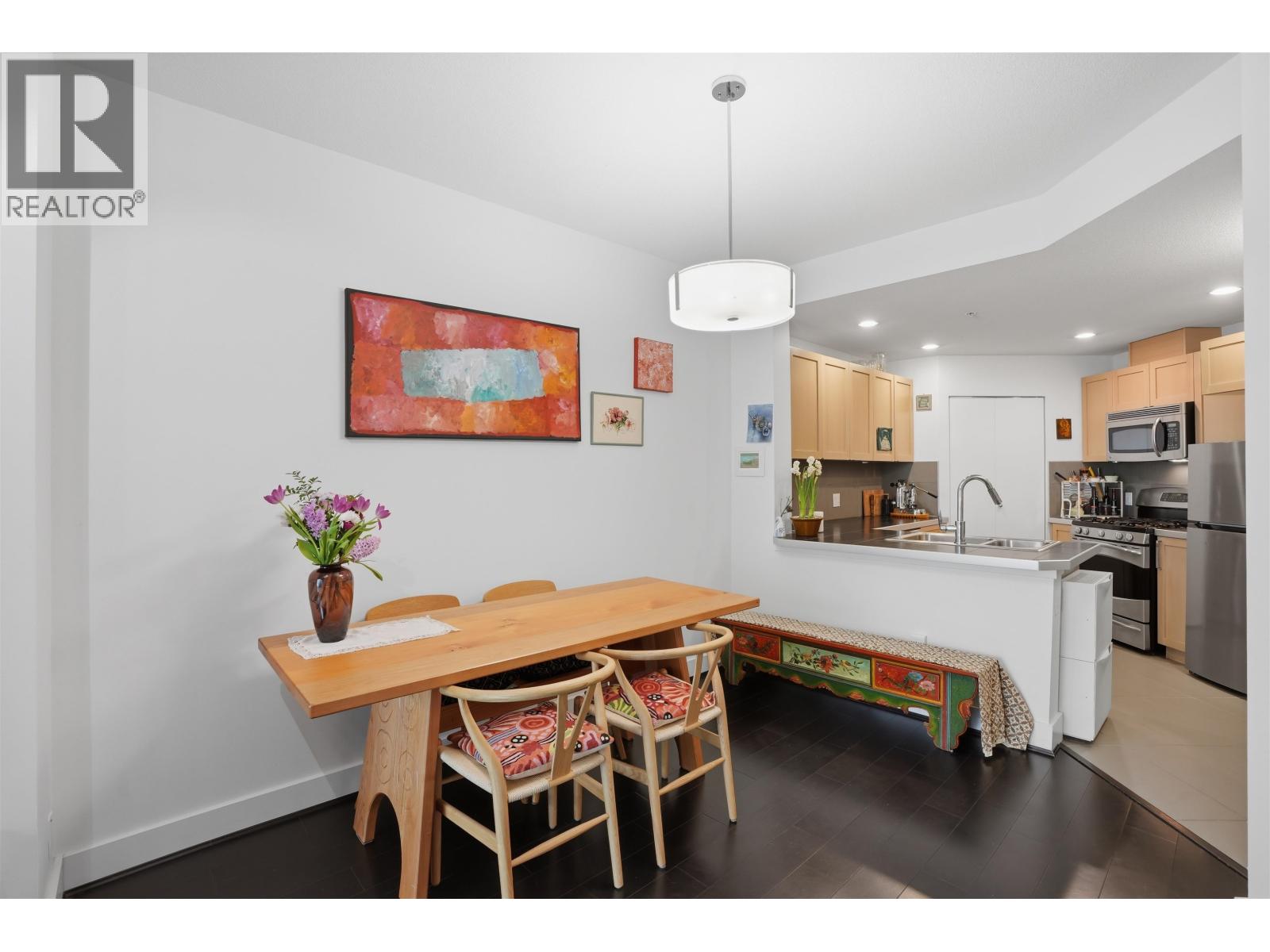 303 5779 BIRNEY AVENUE, Vancouver