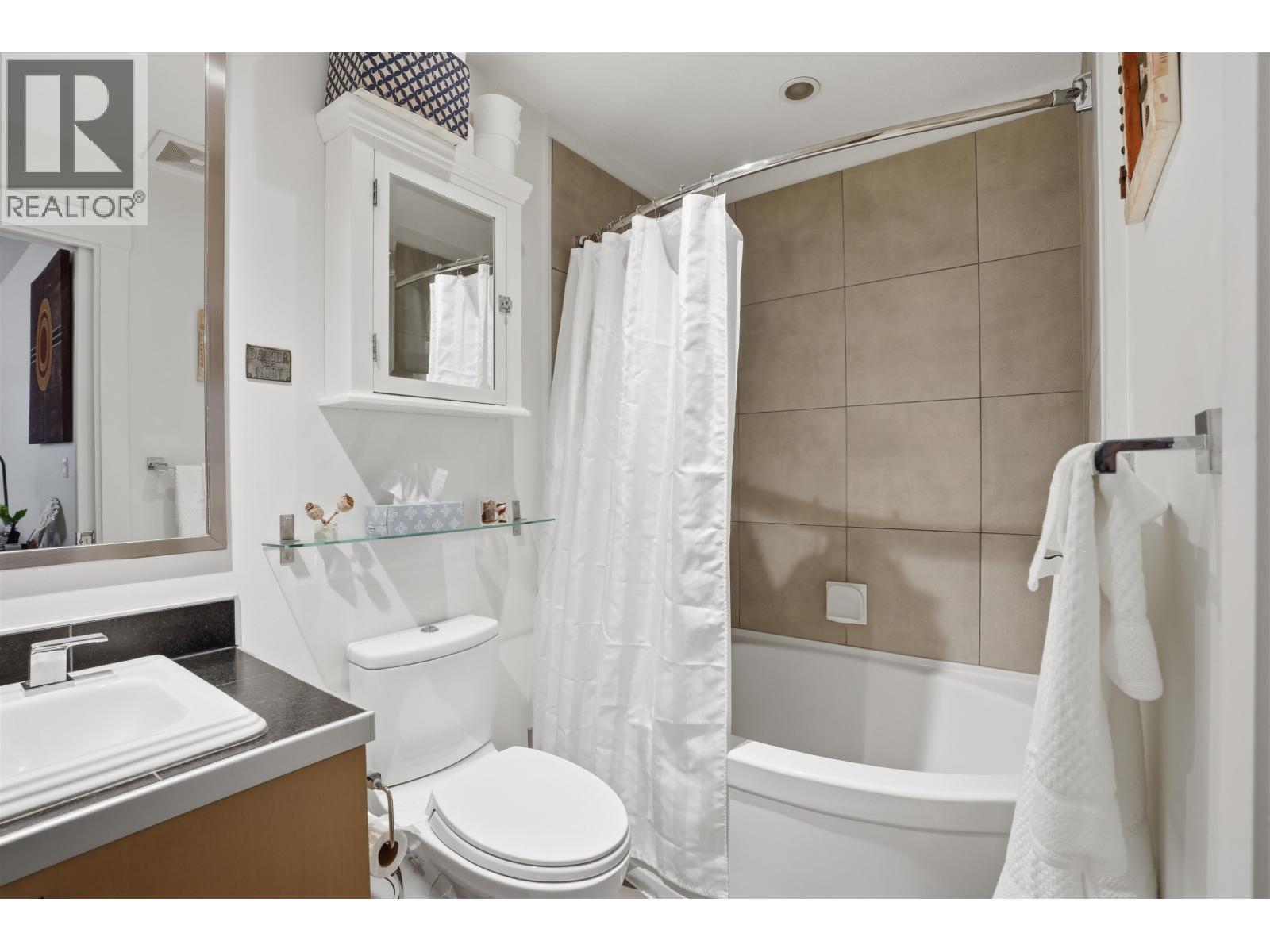 303 5779 BIRNEY AVENUE, Vancouver