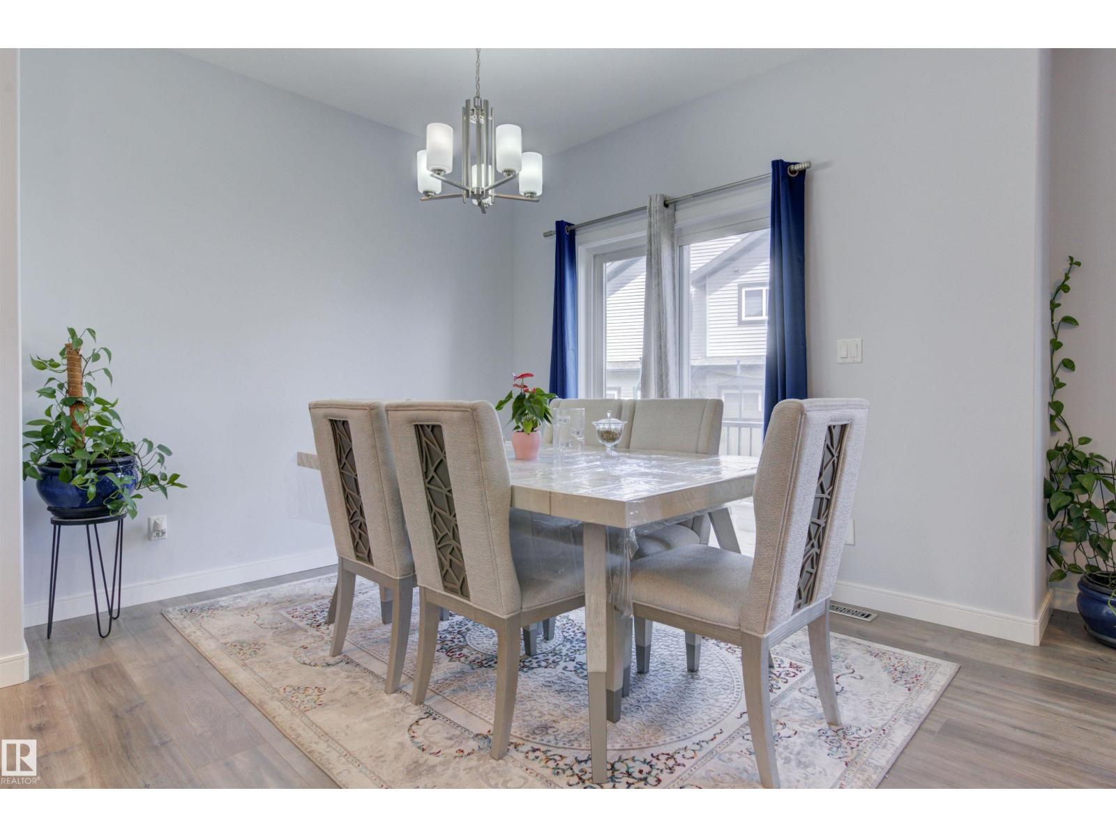 8452 CUSHING CT SW, Edmonton