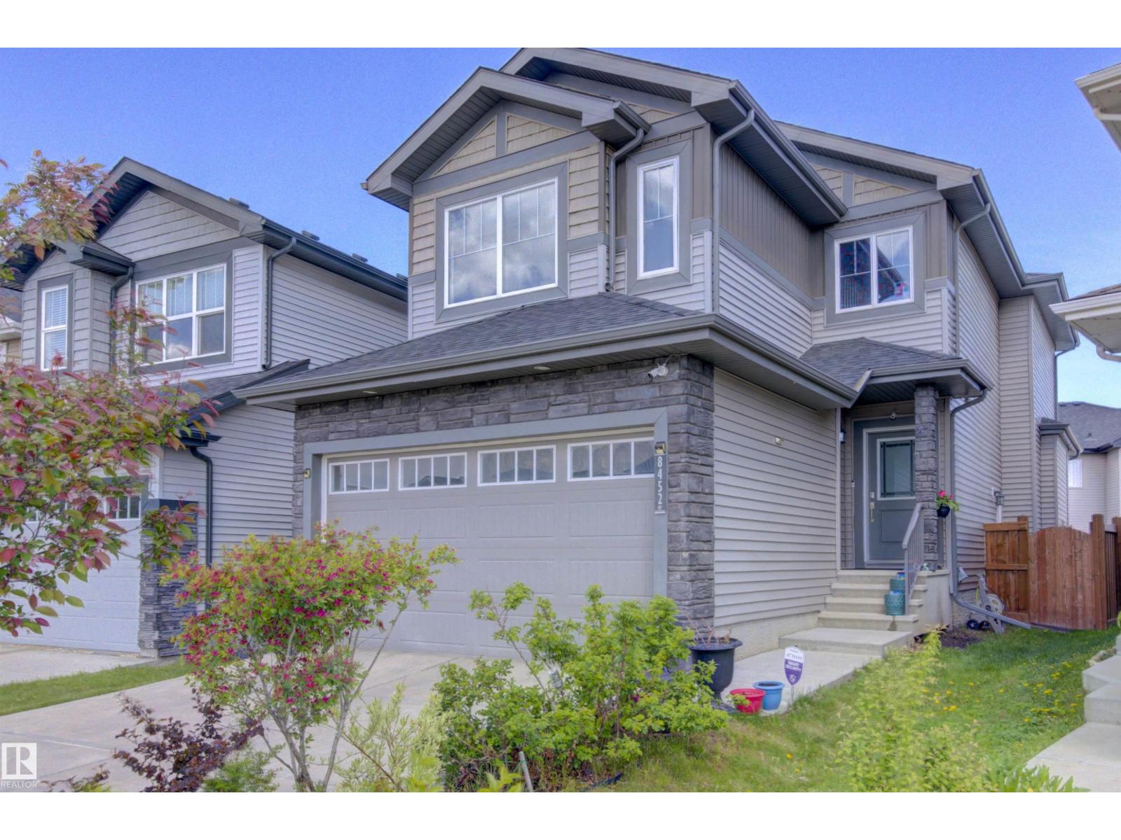 8452 CUSHING CT SW, Edmonton