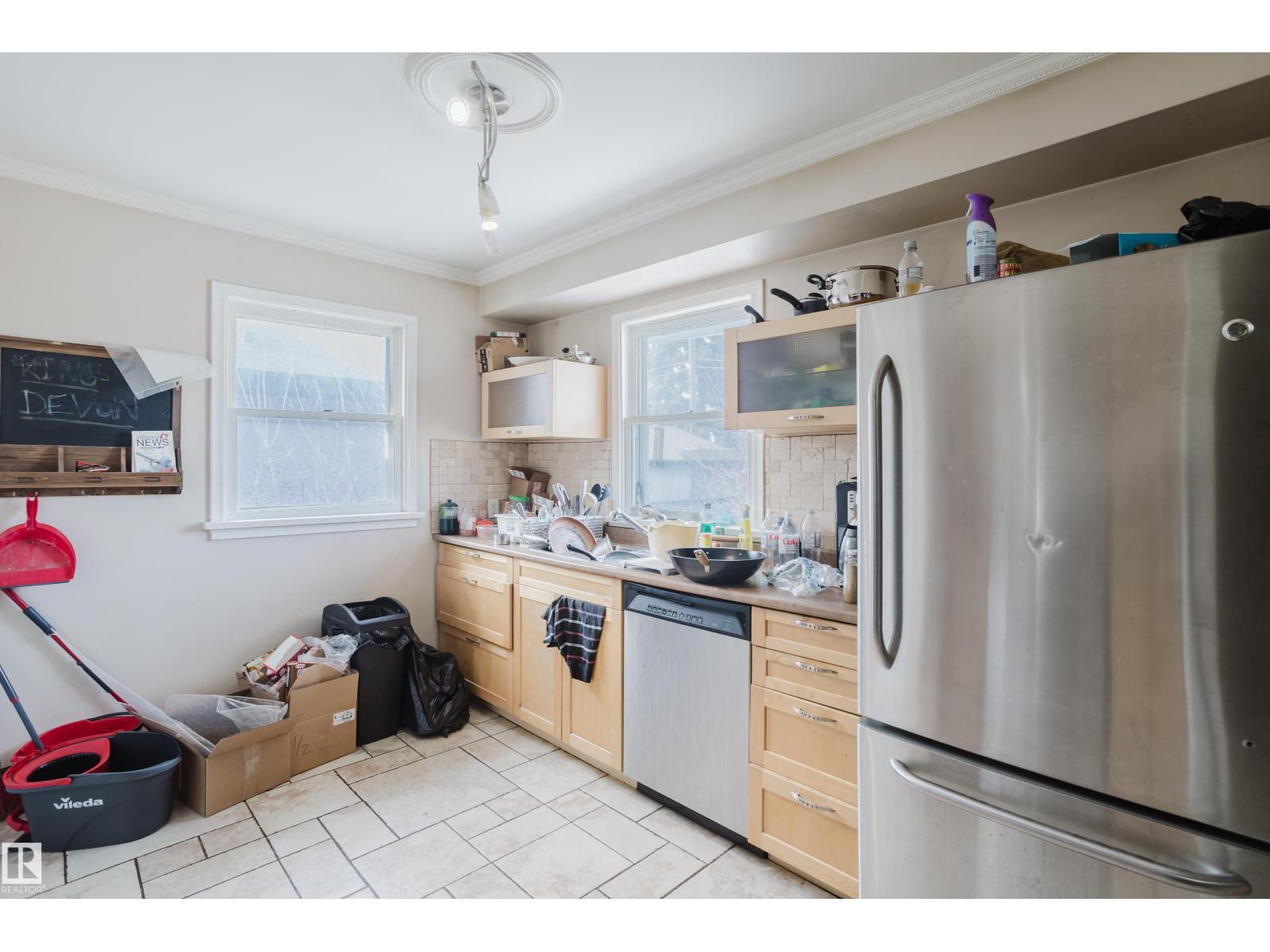 12720 135 AV NW, Edmonton