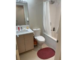 2205 13303 Central Avenue, Surrey, BC V3T0K6 Photo 11
