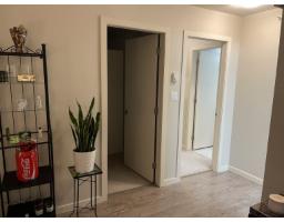 2205 13303 Central Avenue, Surrey, BC V3T0K6 Photo 10