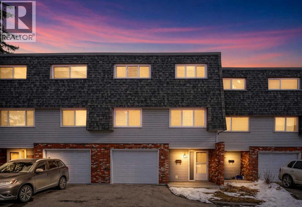 10304 Braeside Drive SW, Calgary, Alberta