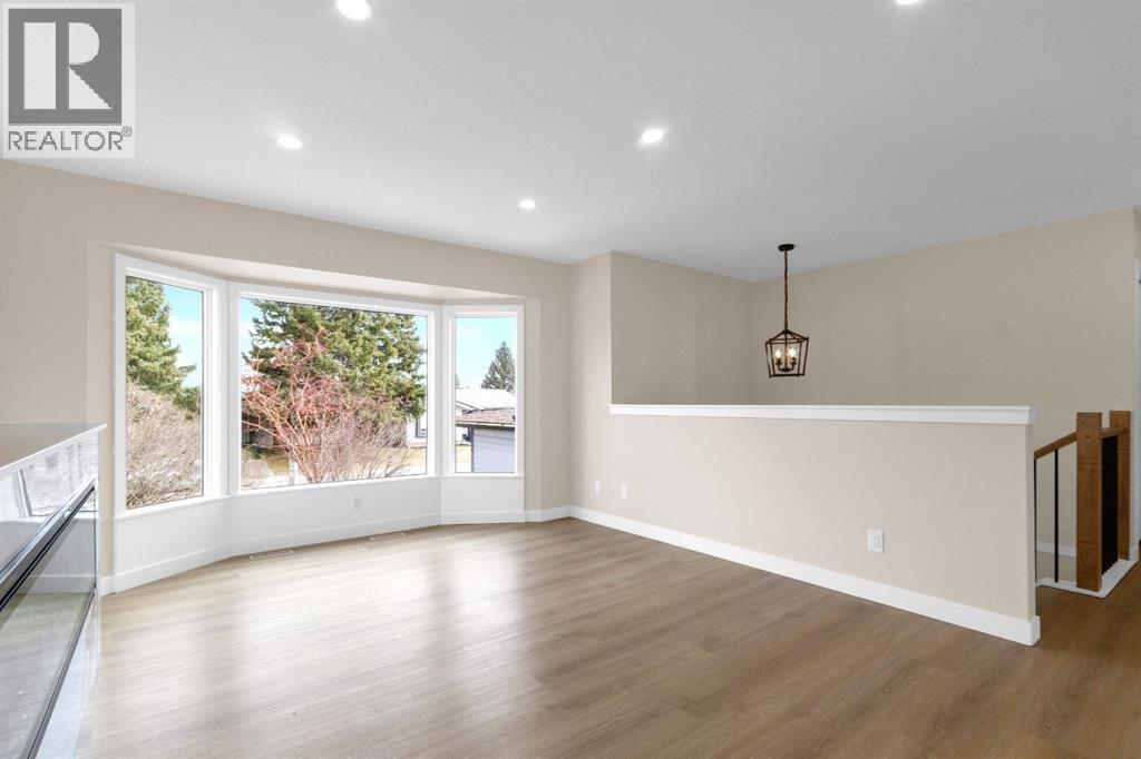 Single Family House Bi-level for Sale in  Bracewood Rise SW Braeside Calgary 