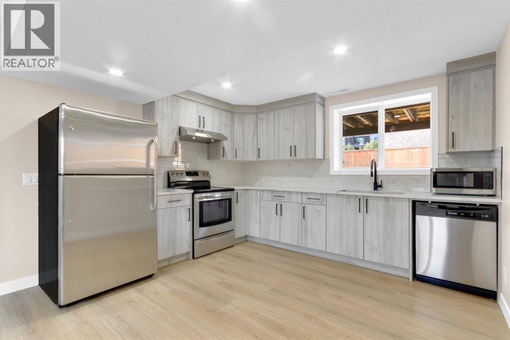 Single Family House Bi-level for Sale in  Bracewood Rise SW Braeside Calgary 