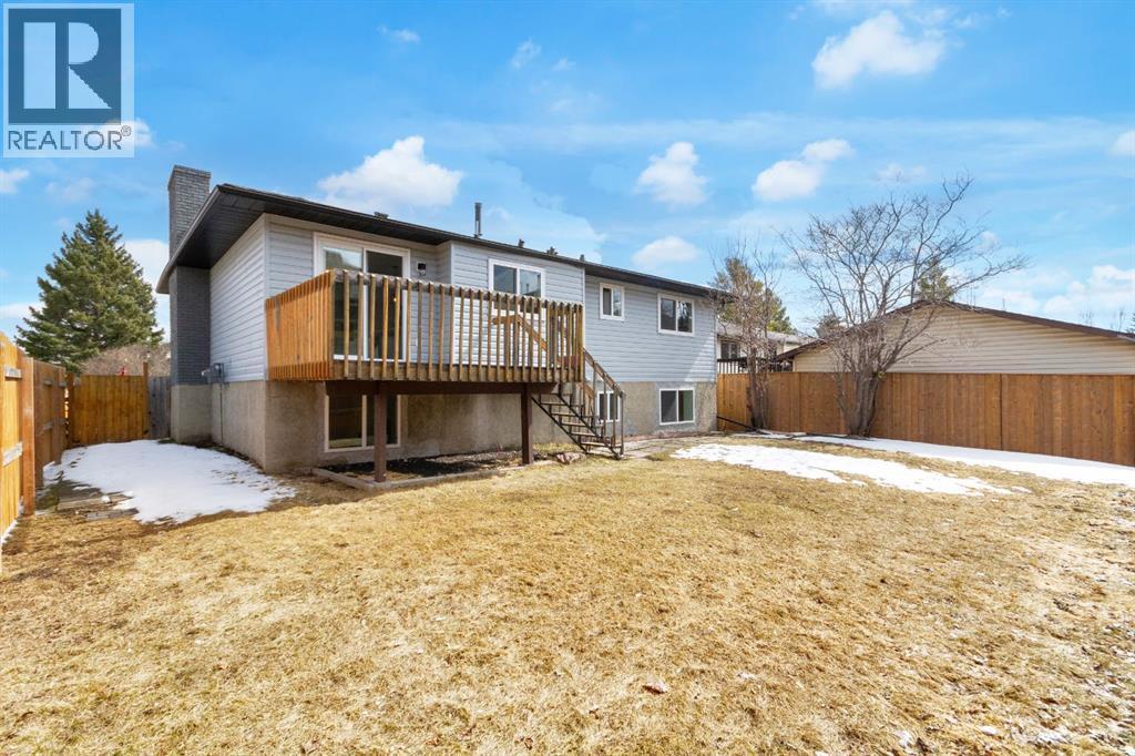 Single Family House Bi-level for Sale in  Bracewood Rise SW Braeside Calgary 