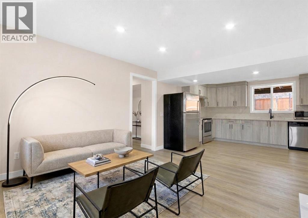 Single Family House Bi-level for Sale in  Bracewood Rise SW Braeside Calgary 