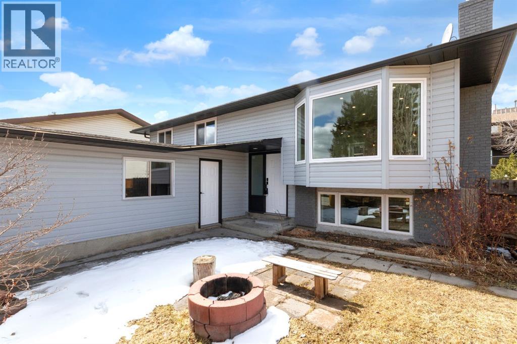 Single Family House Bi-level for Sale in  Bracewood Rise SW Braeside Calgary 
