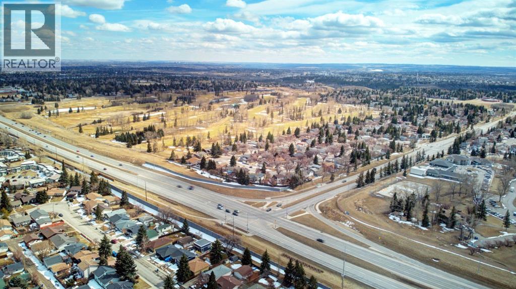 Single Family House Bi-level for Sale in  Bracewood Rise SW Braeside Calgary 