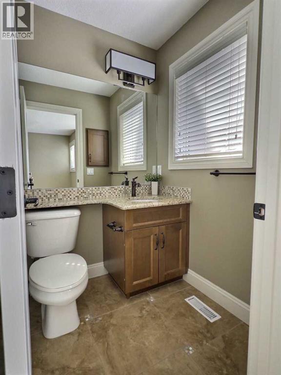 Single Family House for Sale in    Avenue NE Winston Heights/Mountview Calgary 