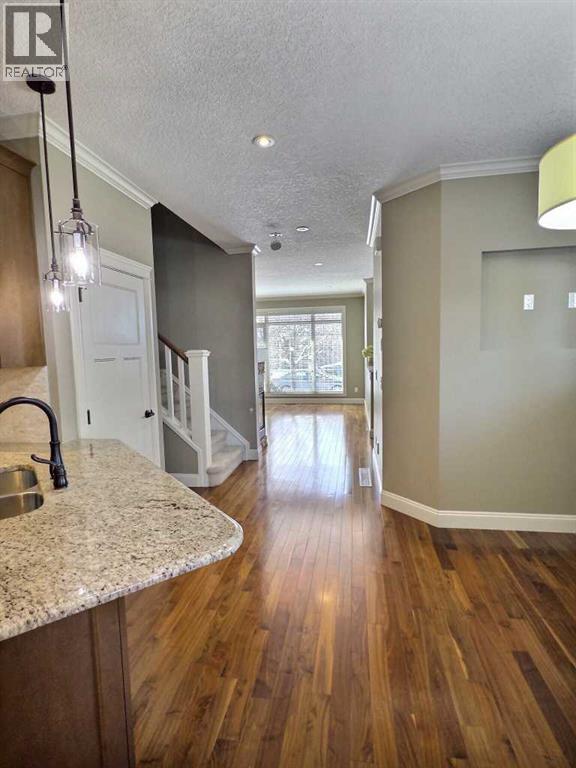 Single Family House for Sale in    Avenue NE Winston Heights/Mountview Calgary 