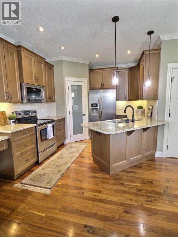 Single Family House for Sale in    Avenue NE Winston Heights/Mountview Calgary 