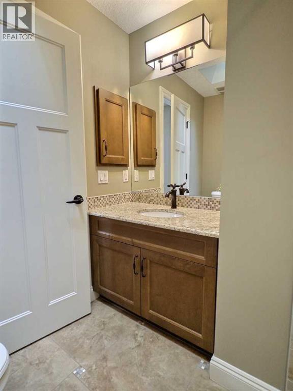 Single Family House for Sale in    Avenue NE Winston Heights/Mountview Calgary 