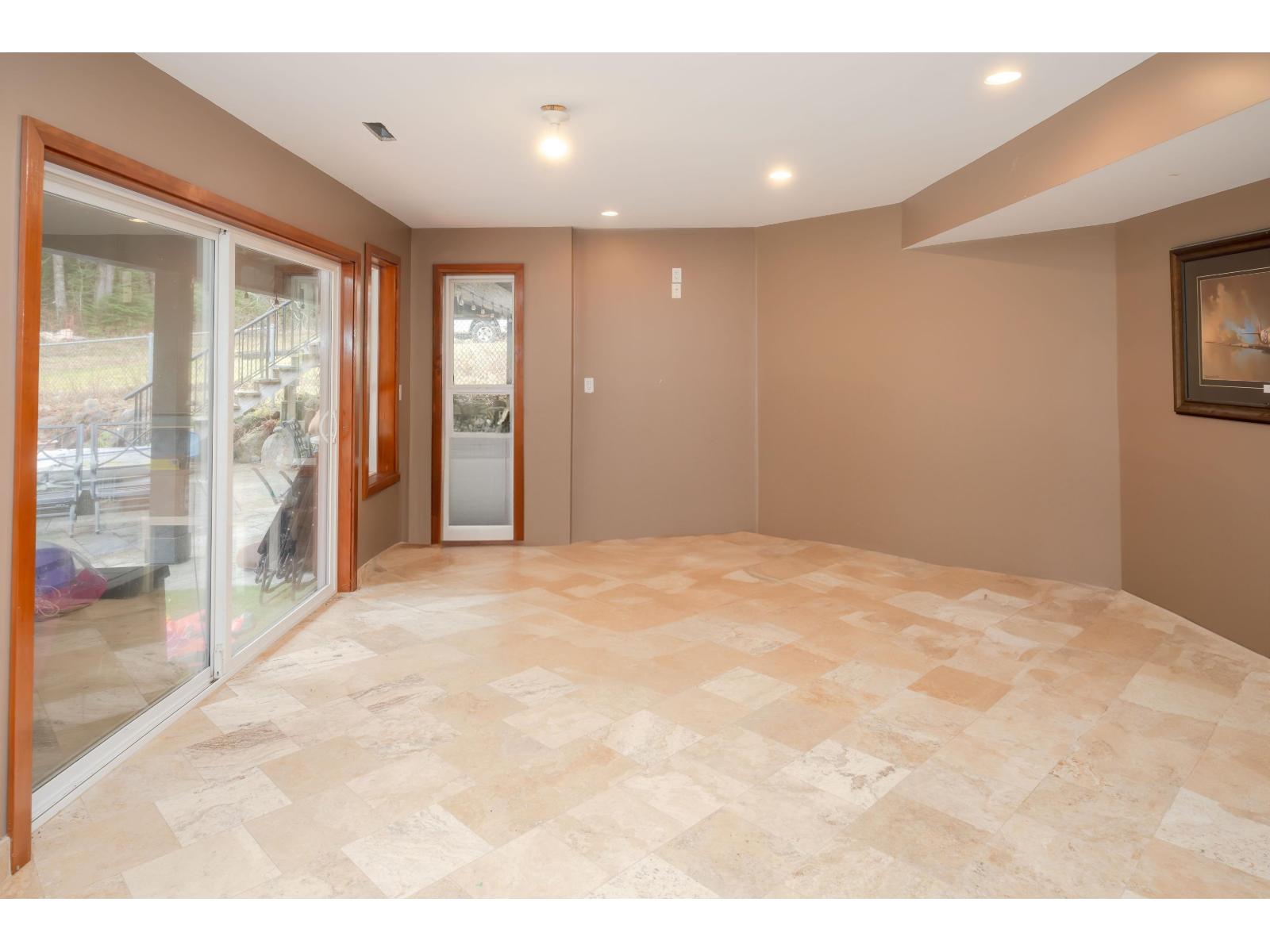 12236 POWELL STREET — photo 29