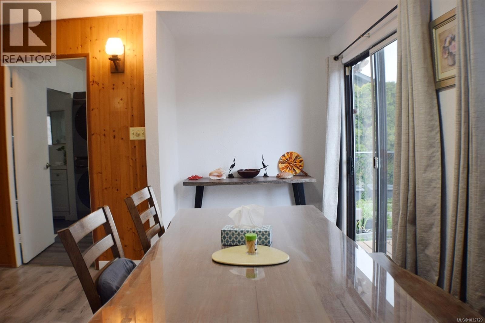  4037 Cumberland Road, Saanich