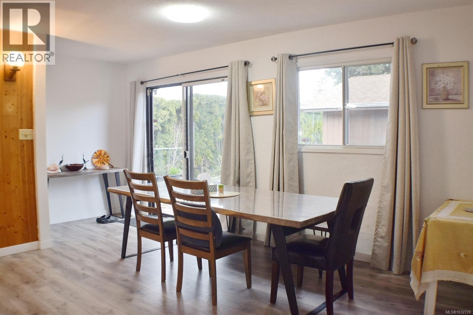  4037 Cumberland Road, Saanich