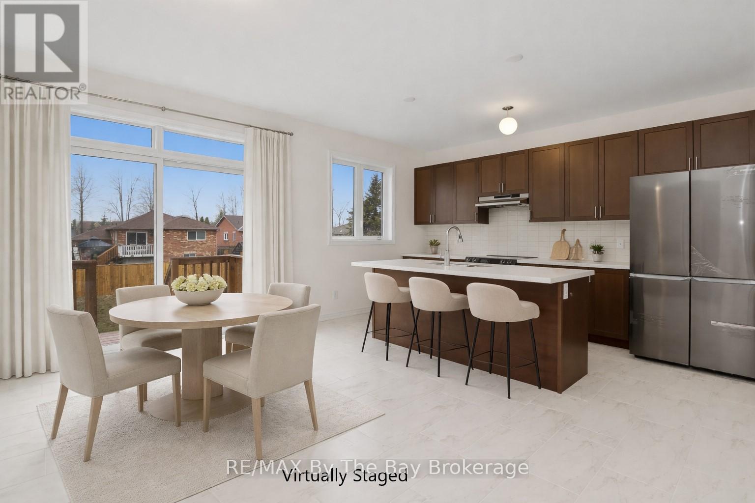 15 BEATRICE DRIVE - 3
