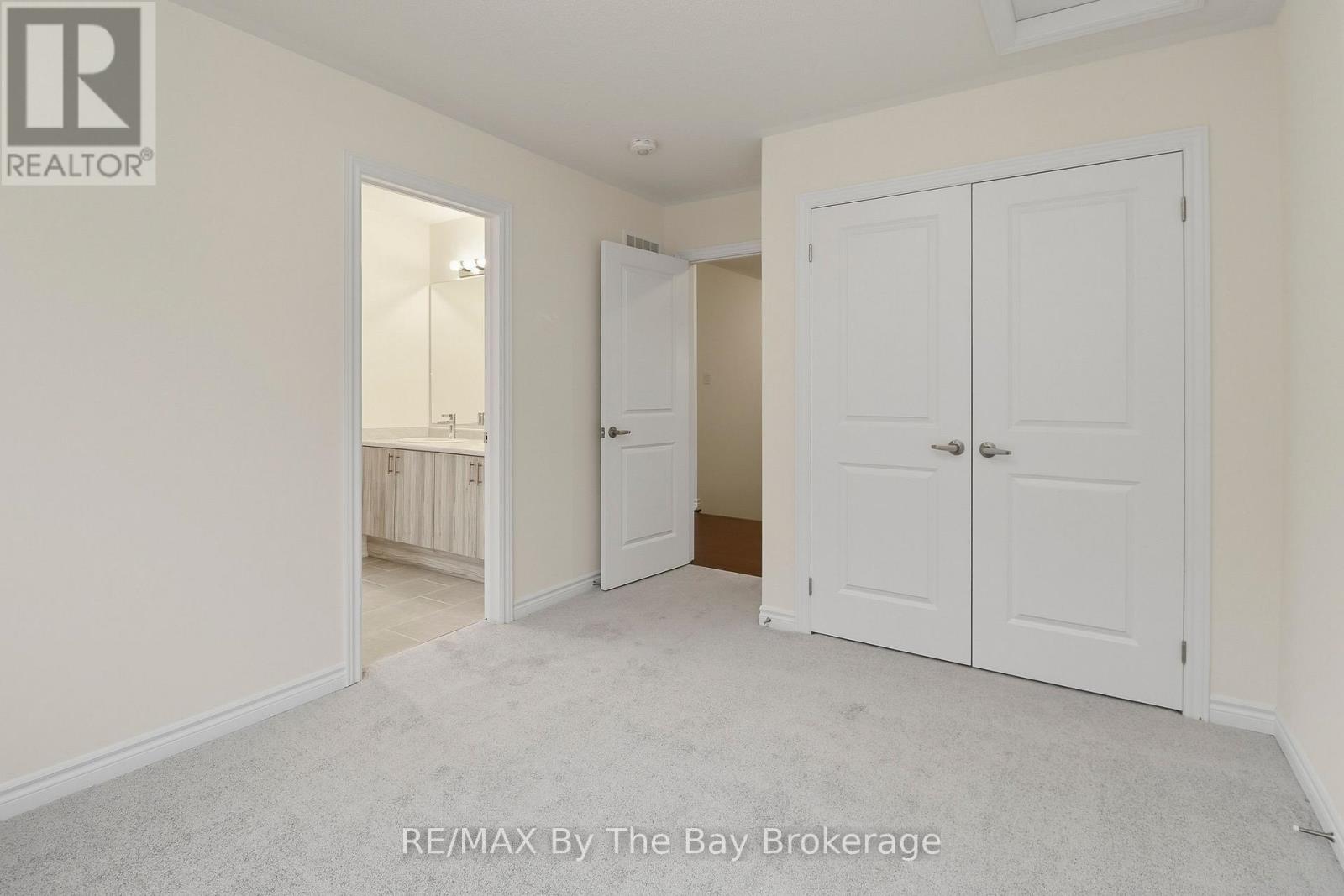 15 BEATRICE DRIVE - 32