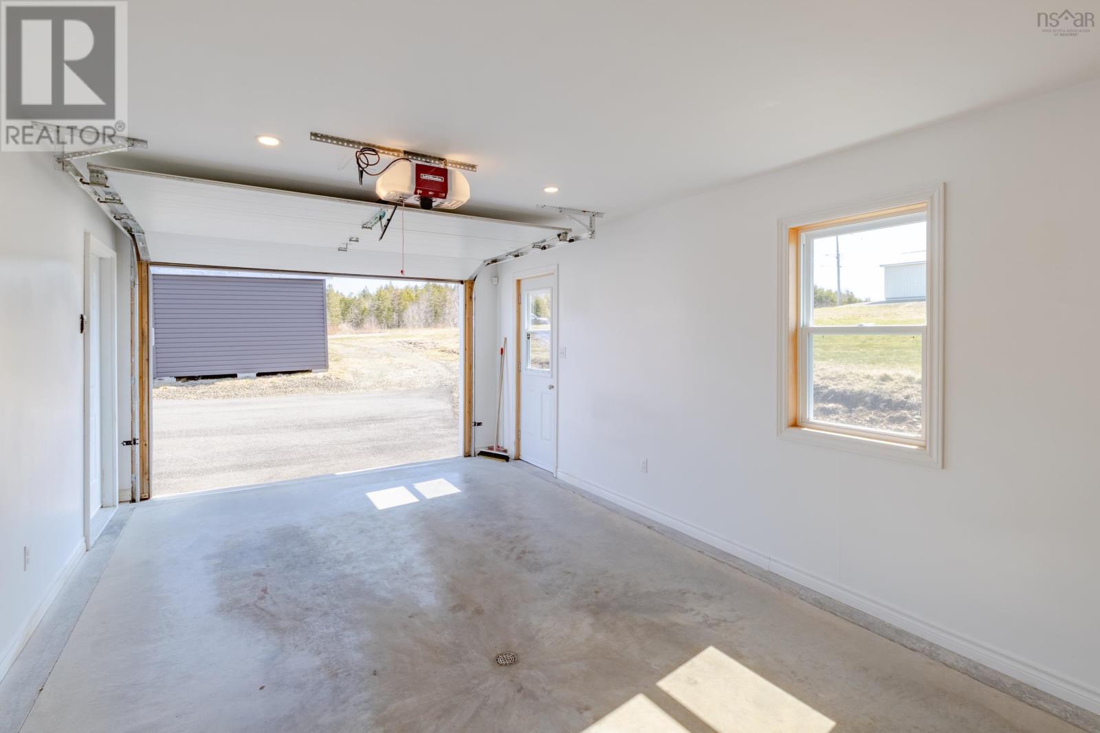 Property 36 of 45 of 112 North Range Cross Road