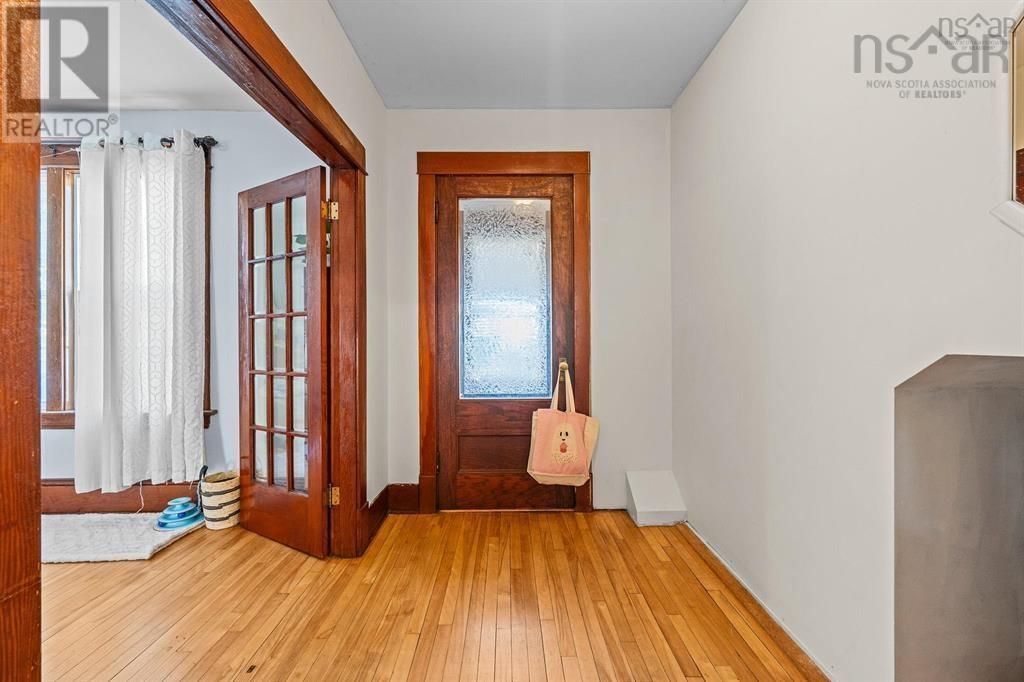 Property 2 of 32 of 217-219 Albert Street