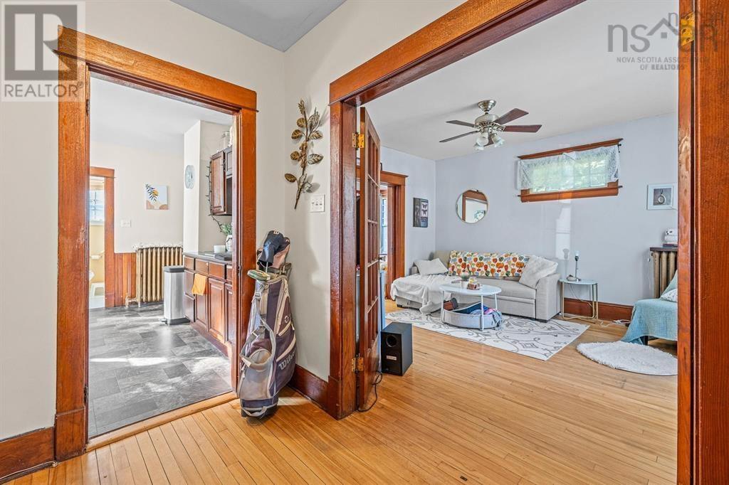 Property 3 of 32 of 217-219 Albert Street