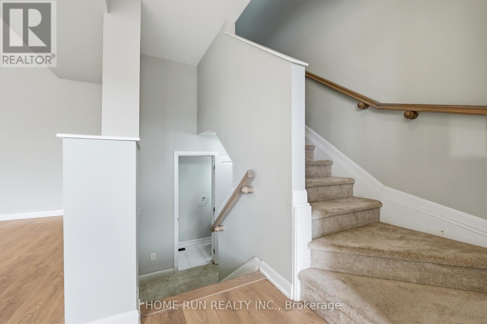 60 TEELIN CIRCLE — photo 6