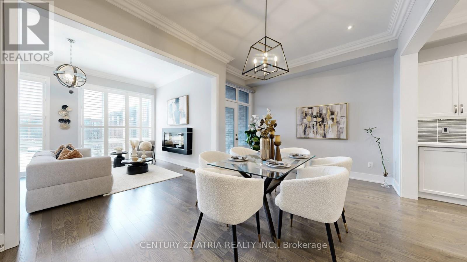 15 THORNCREST DRIVE - 22