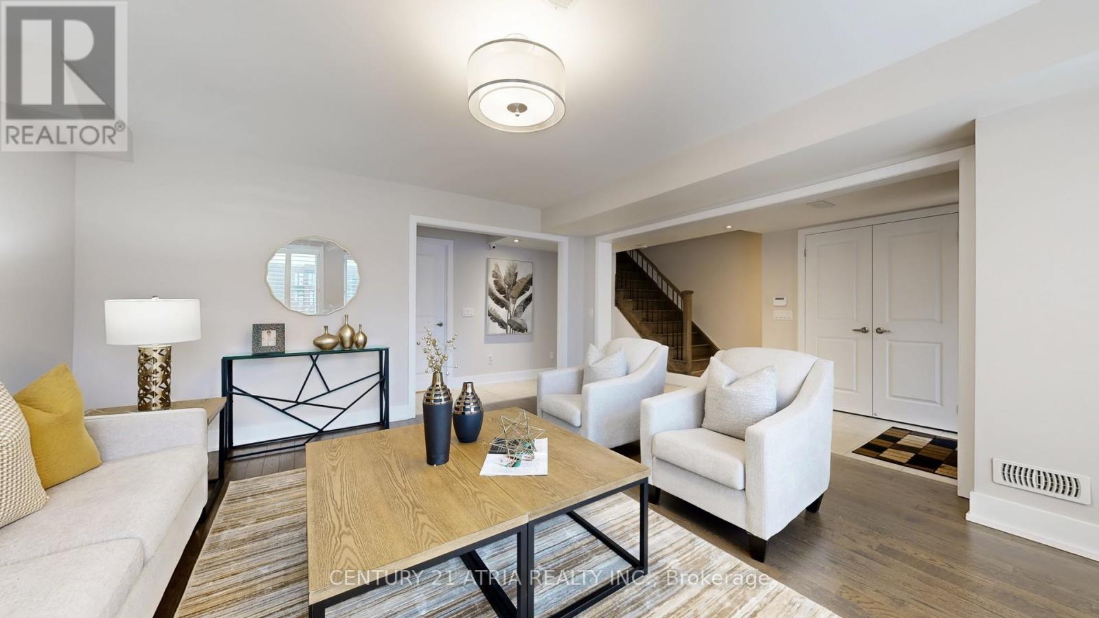 15 THORNCREST DRIVE - 9