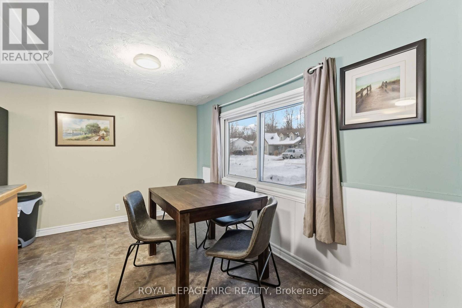 3093 HYMAN AVENUE — photo 13