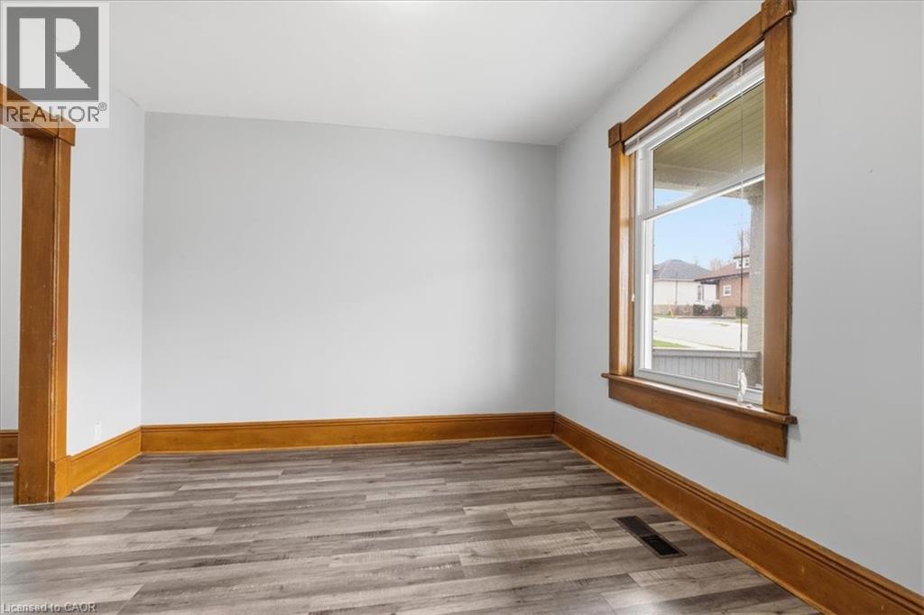 12 TODD Street - 5