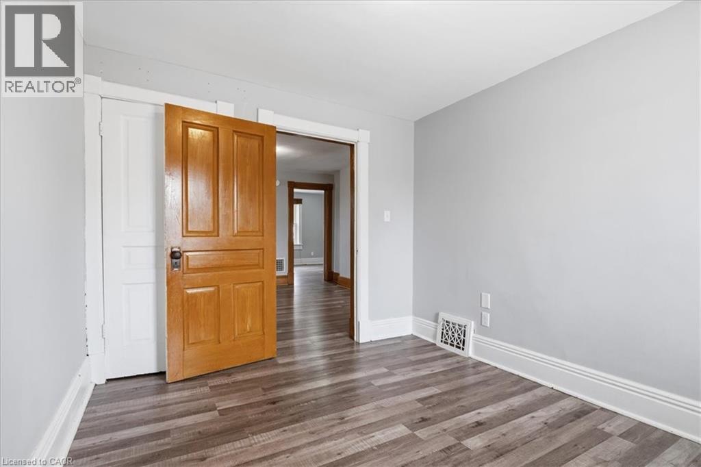 12 TODD Street - 29