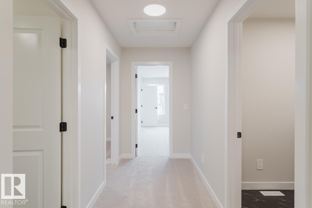 25 Cessy ST, St. Albert