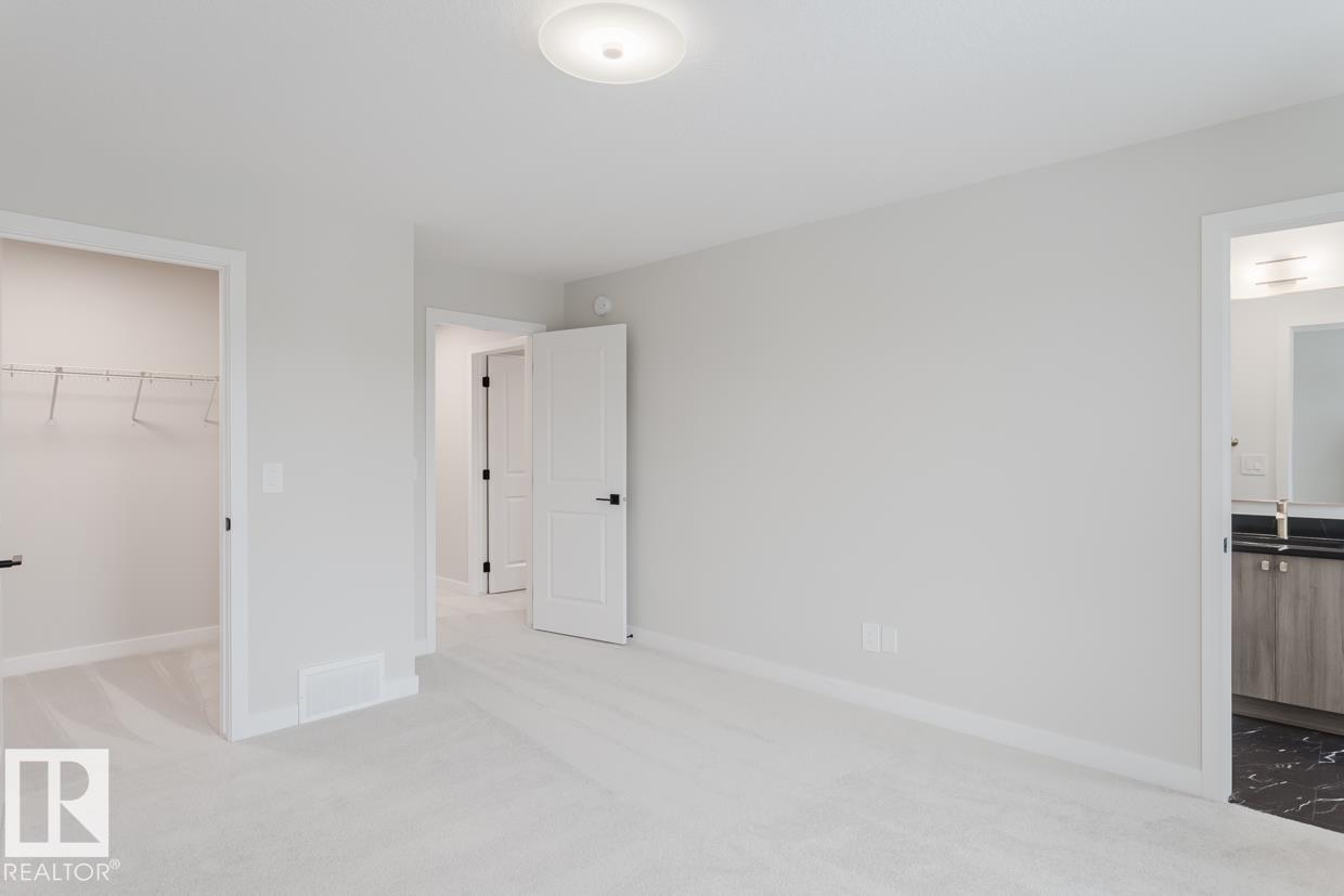 25 Cessy ST, St. Albert