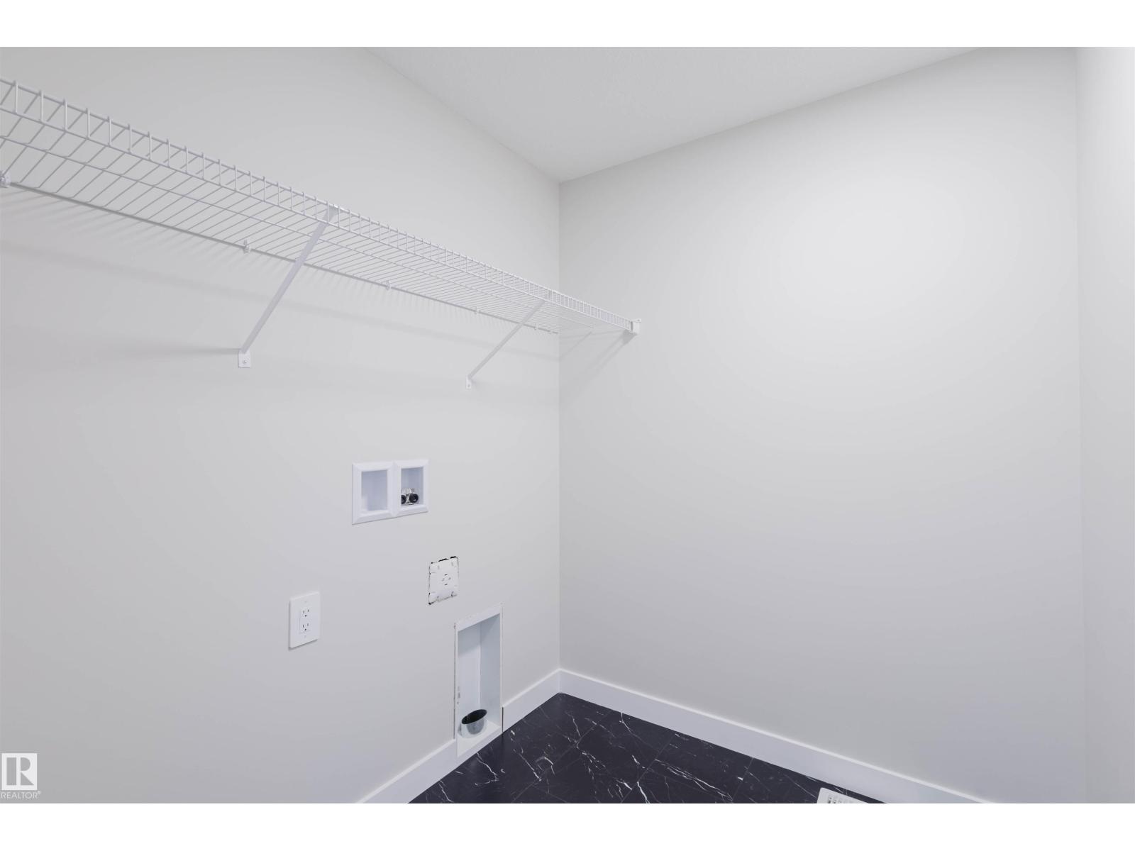 27 Cessy ST, St. Albert