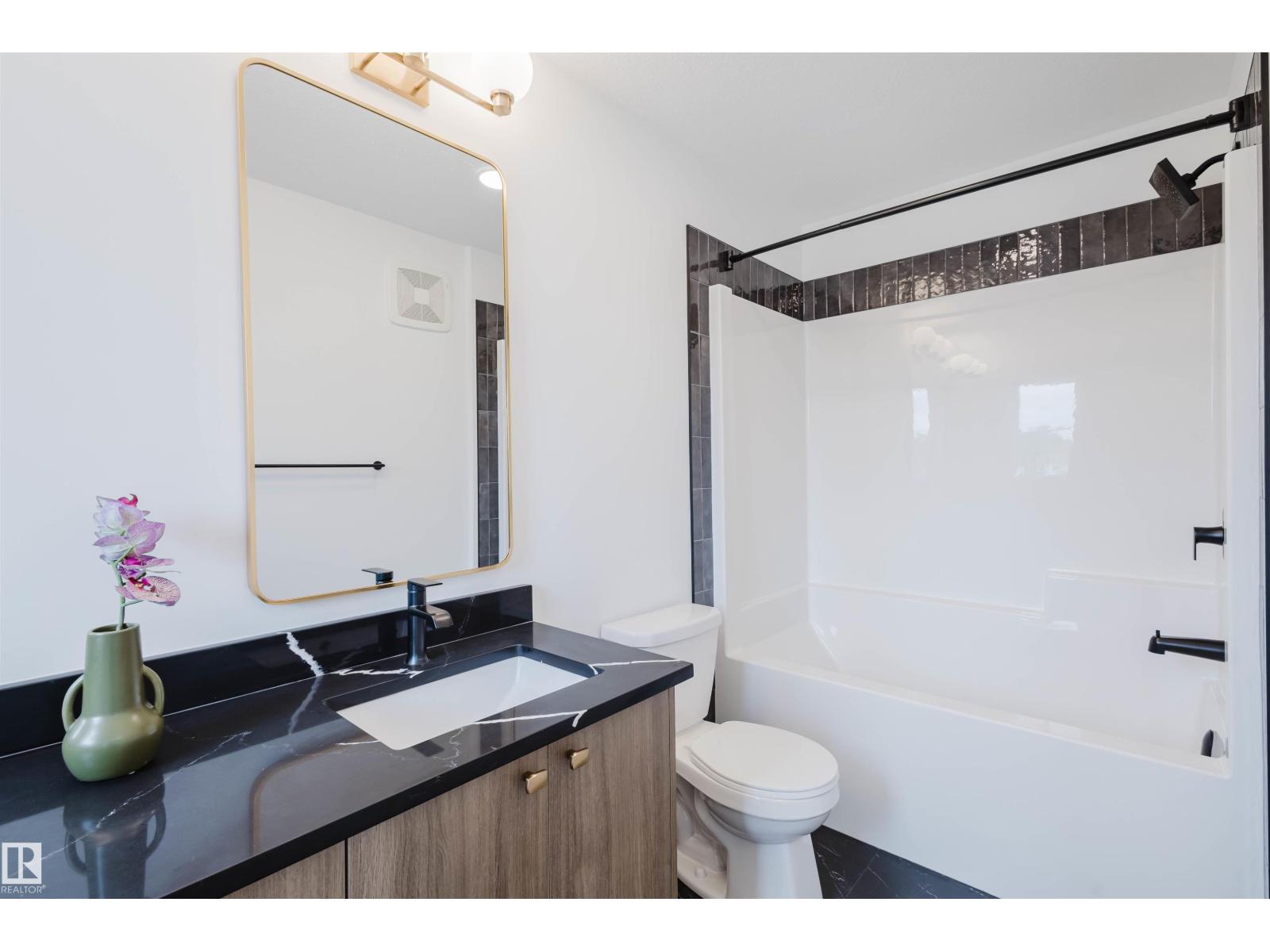 27 Cessy ST, St. Albert