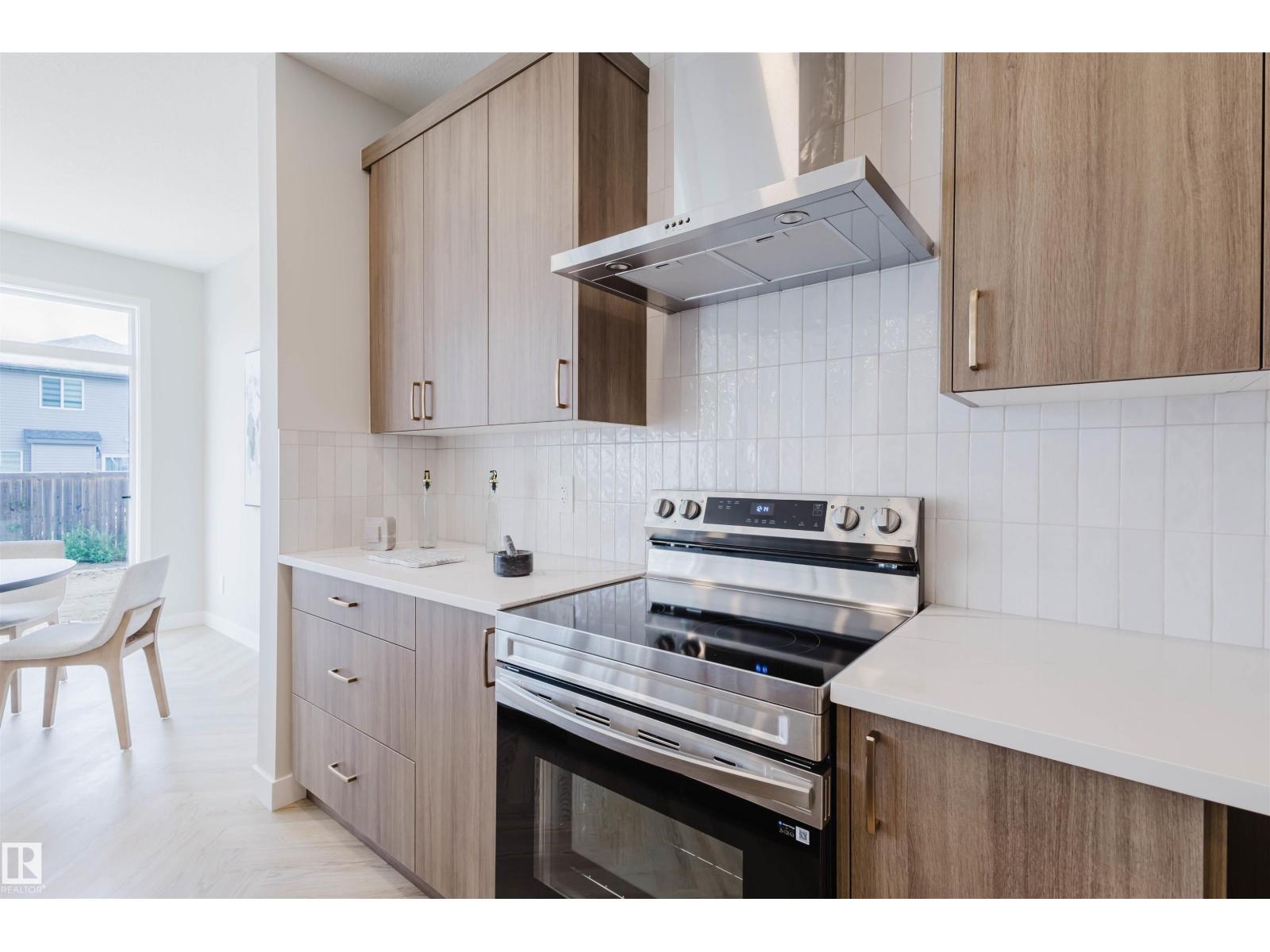 27 Cessy ST, St. Albert