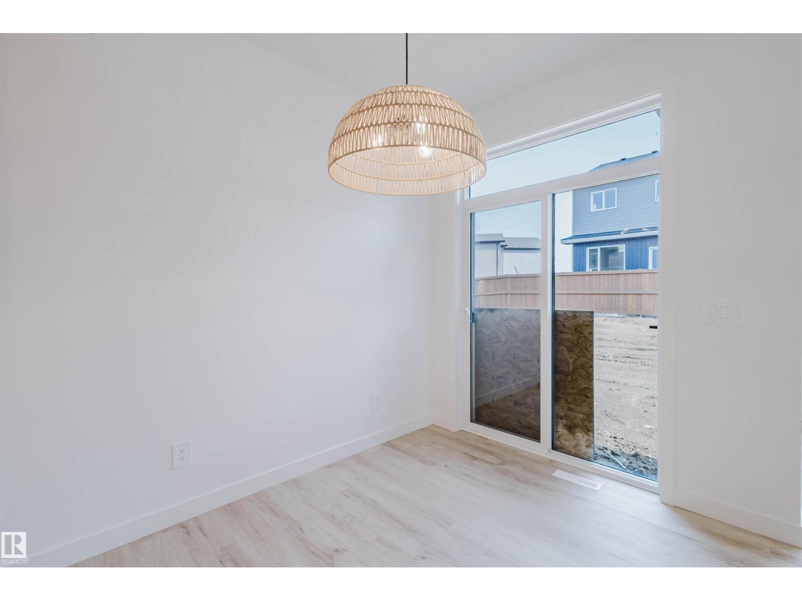 8253 KIRIAK LO SW, Edmonton